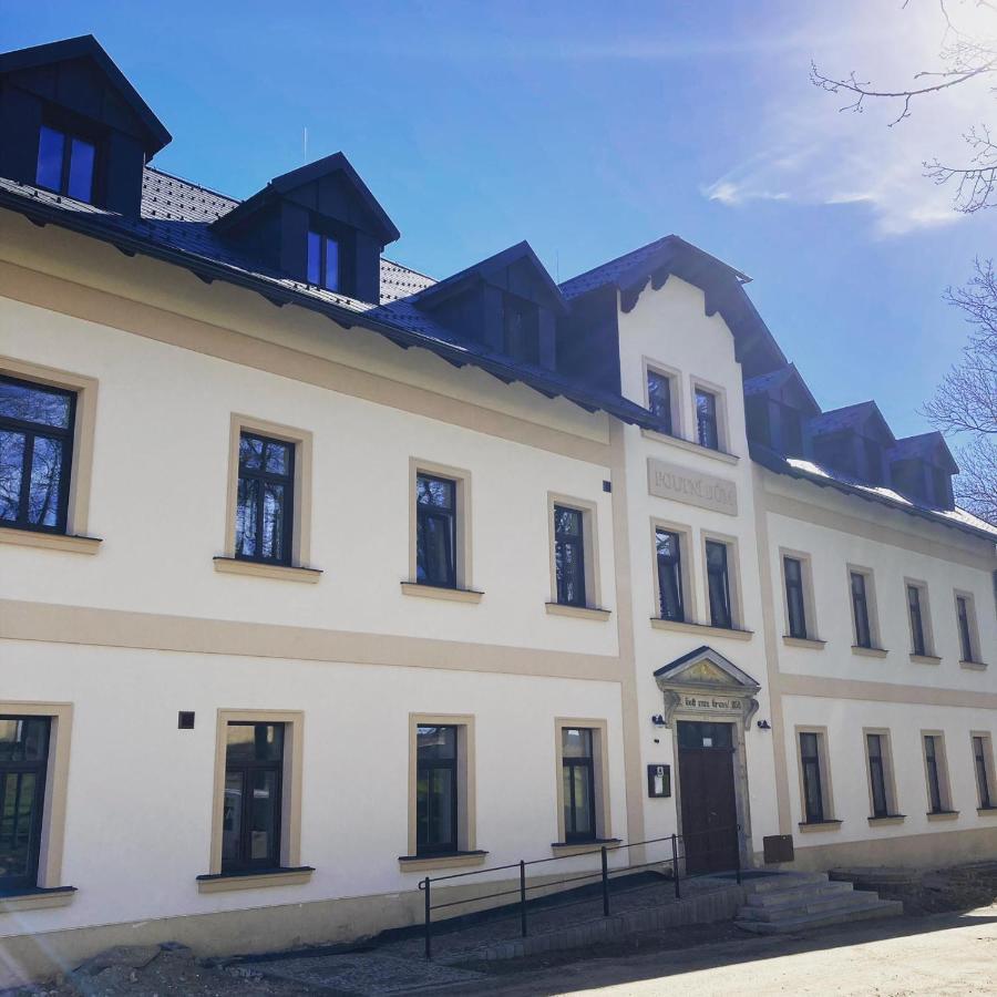 Hotel Poutni Dum Králíky エクステリア 写真