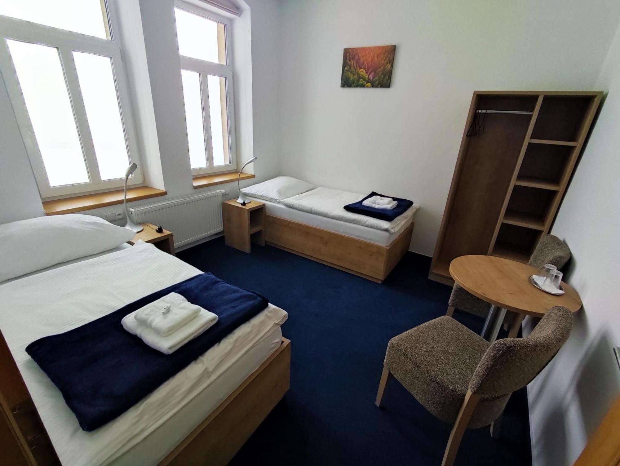 Hotel Poutni Dum Králíky エクステリア 写真